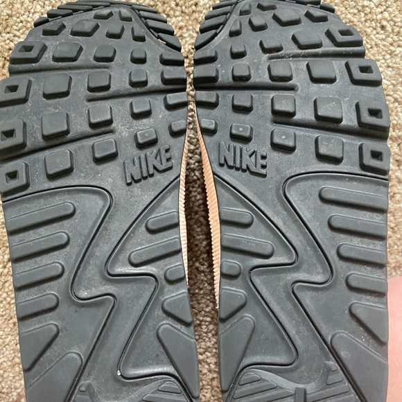 SOLD - Picture 4 of 9